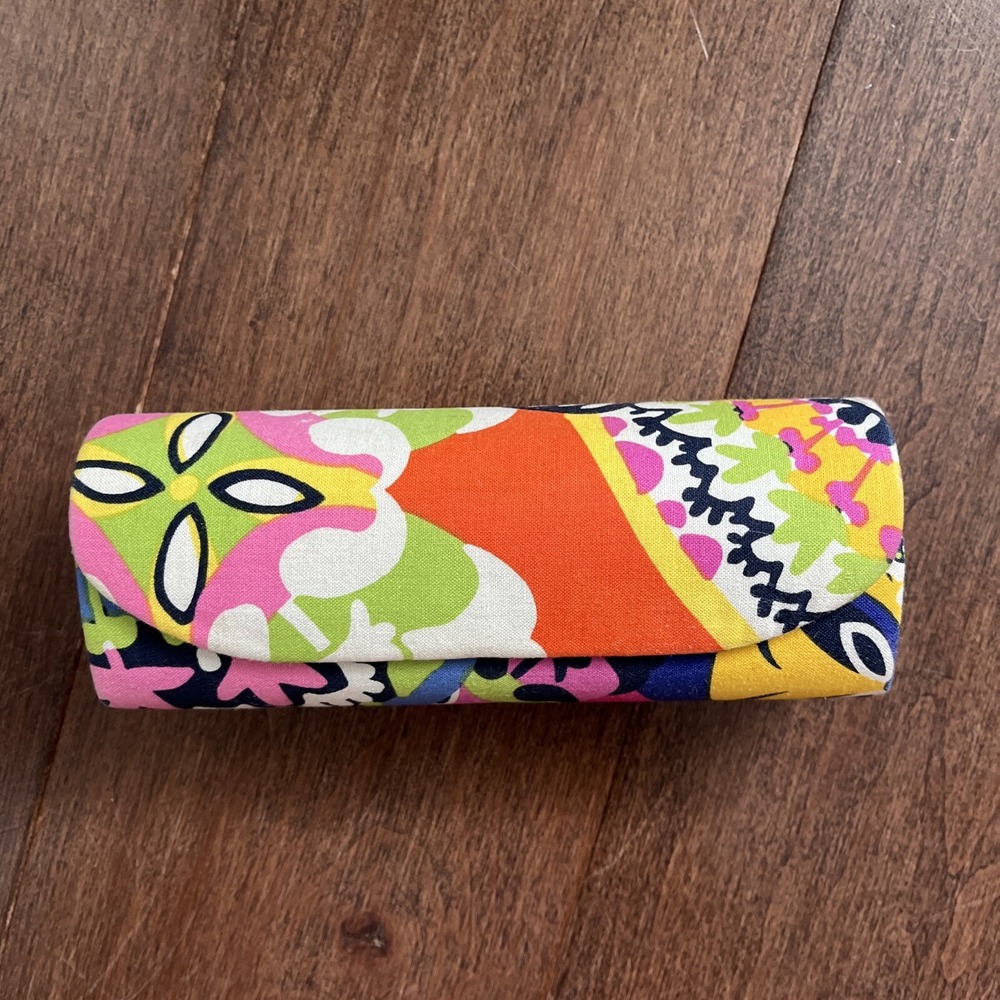 Vera Bradley RIO Hard Shell 6" Eye Glass Case Bright Floral Paisley Flip Top